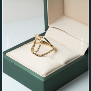 18K GOLD RING