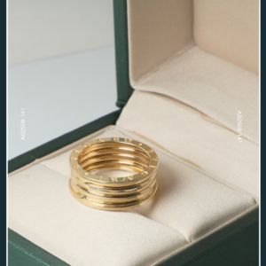 18K GOLD RING