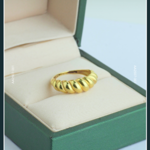 18k Gold Ring