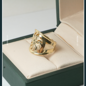18K GOLD RING