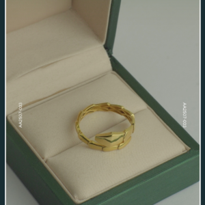 18K GOLD RING