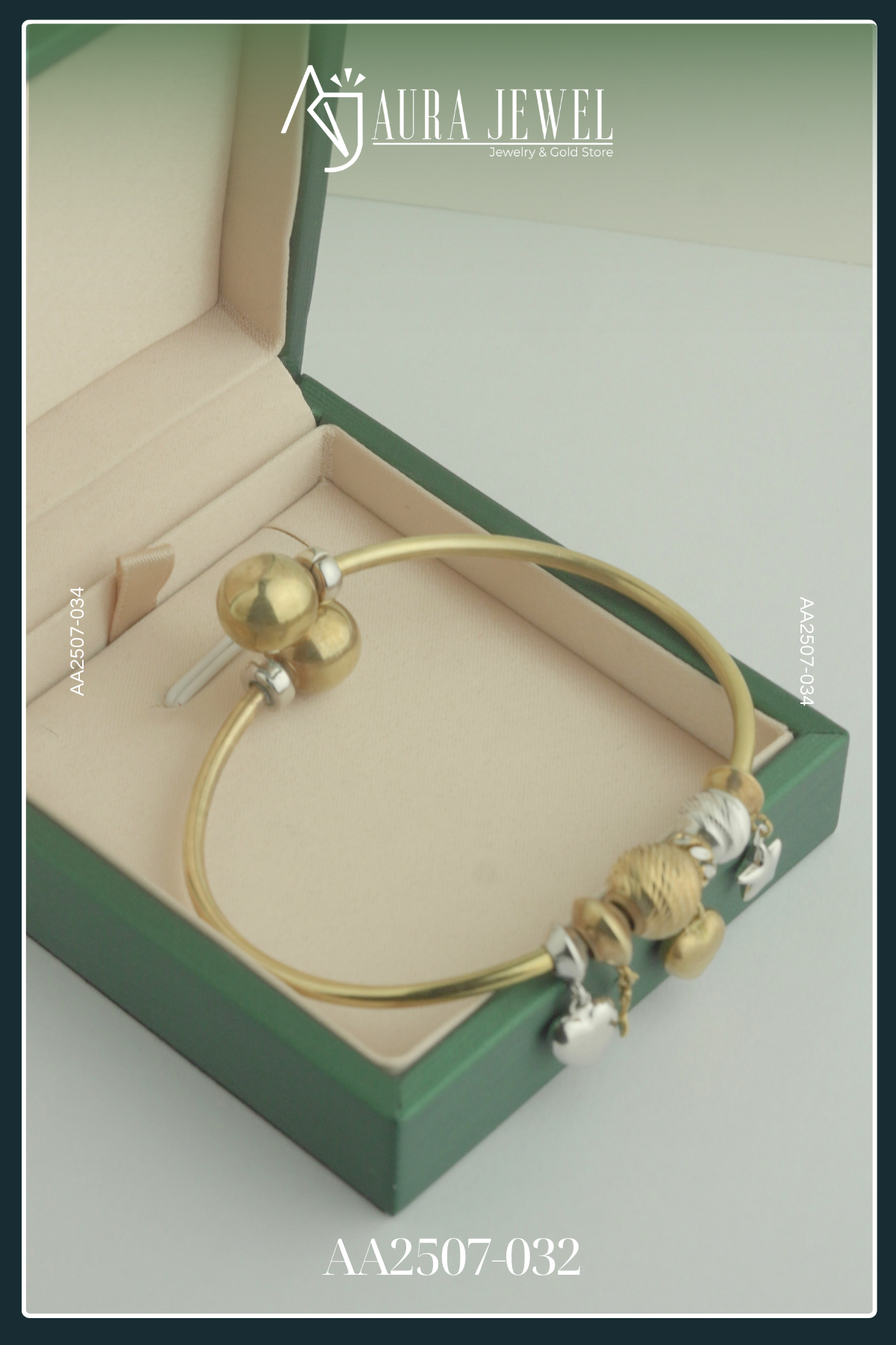 18K GOLD BANGLE