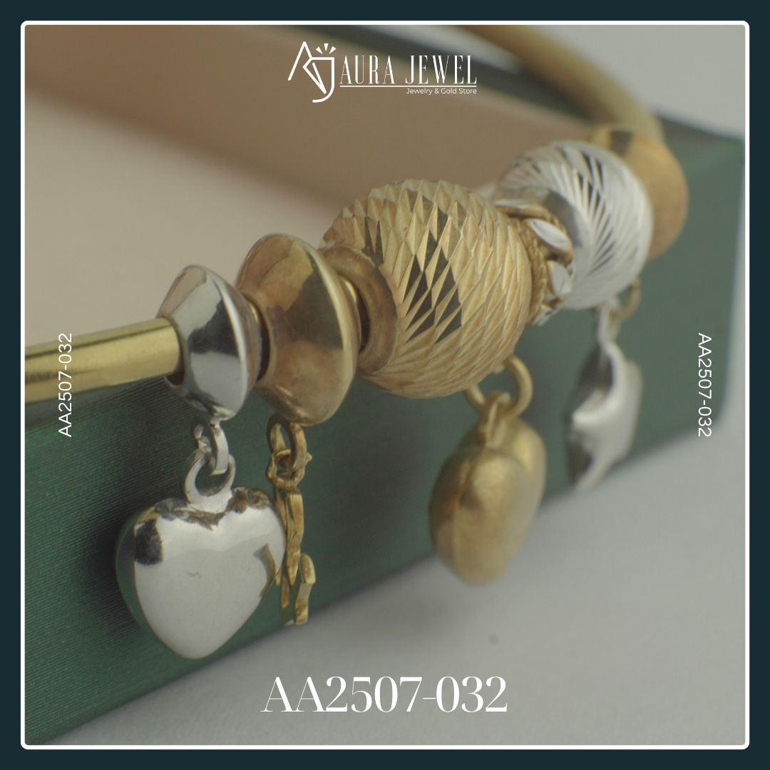 18K GOLD BANGLE - Image 3