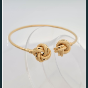 18K KNOT GOLD BANGLE