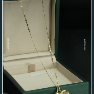 18K GOLD CHAIN WITH PENDANT