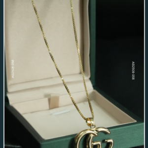 18K GOLD CHAIN WITH PENDANT