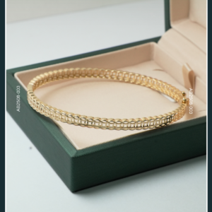 18K GOLD BANGLE