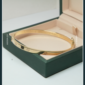 18K GOLD BANGLE