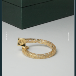 18K GOLD RING