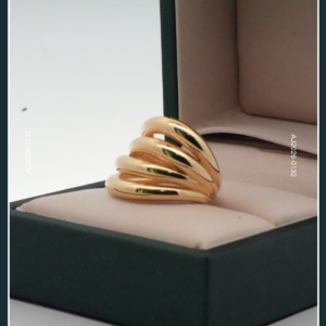 18K GOLD RING