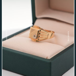 18K GOLD RING