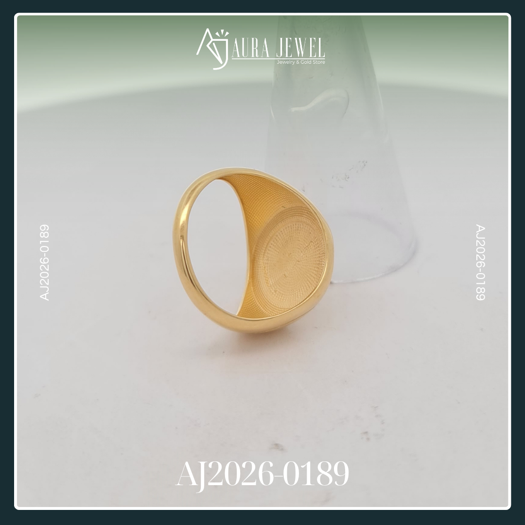 18K GOLD RING - Image 2