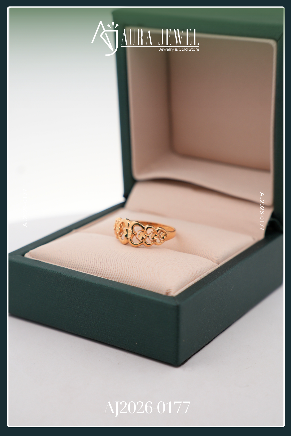 18K GOLD RING