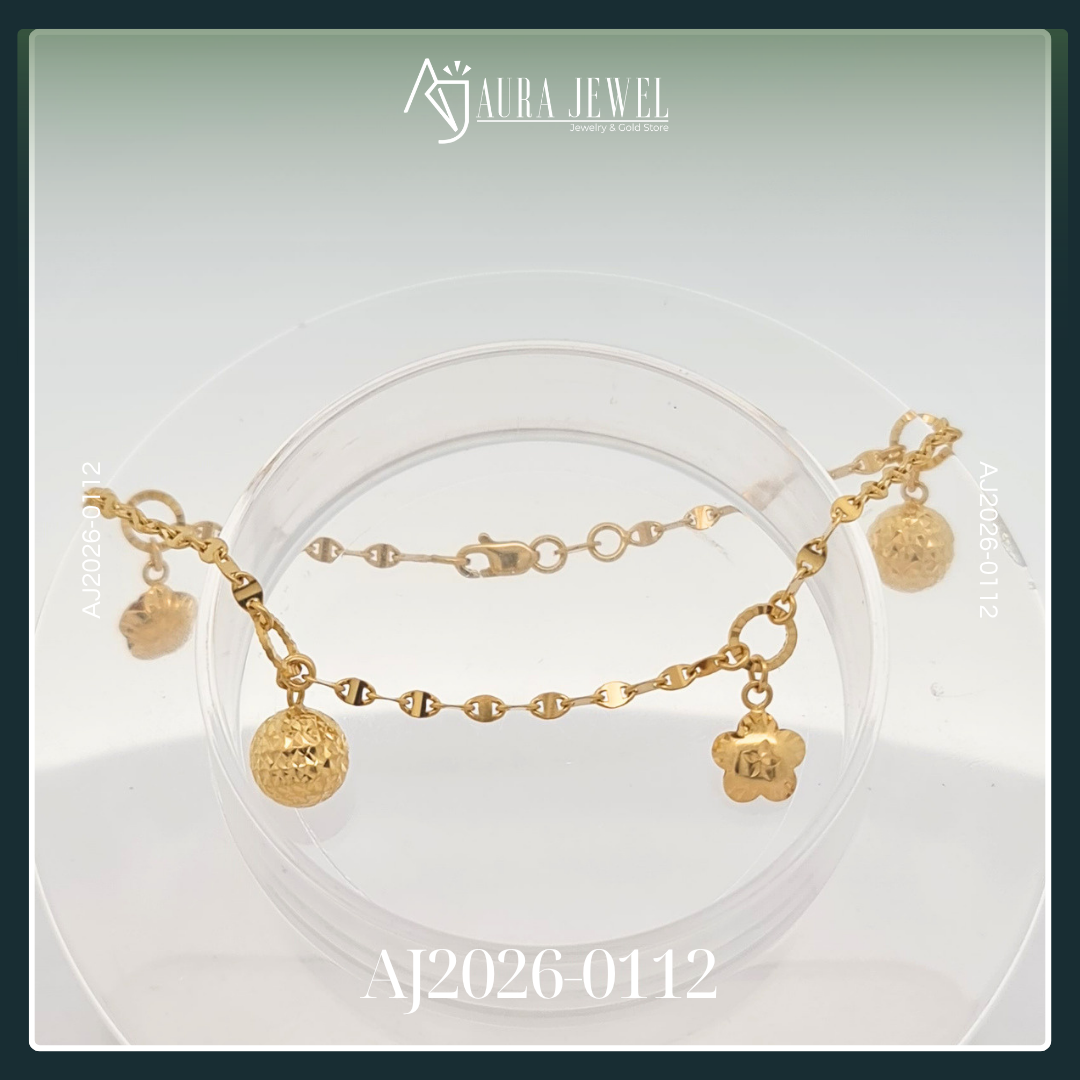 18K CHARM GOLD BRACELET - Image 2