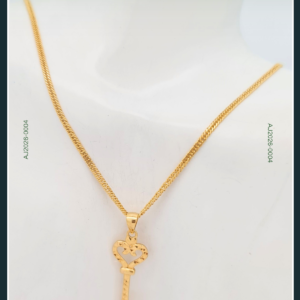 18K GOLD KEY CHAIN WITH PENDANT