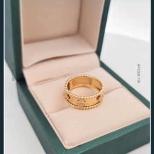 18 Karat Gold Ring
