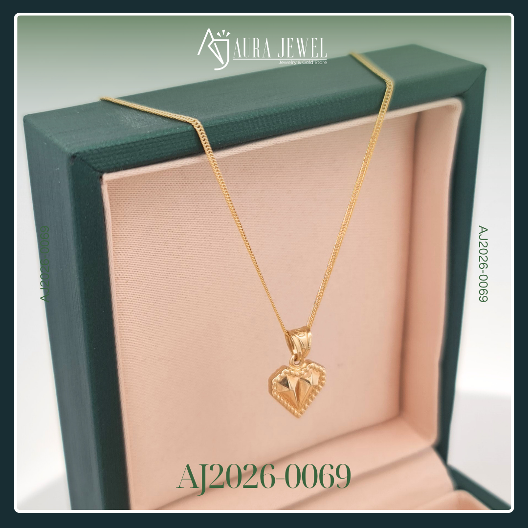 18 Karat Pawnable Heart Gold Chain with Pendant - Image 2
