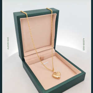 18 Karat Pawnable Heart Gold Chain with Pendant