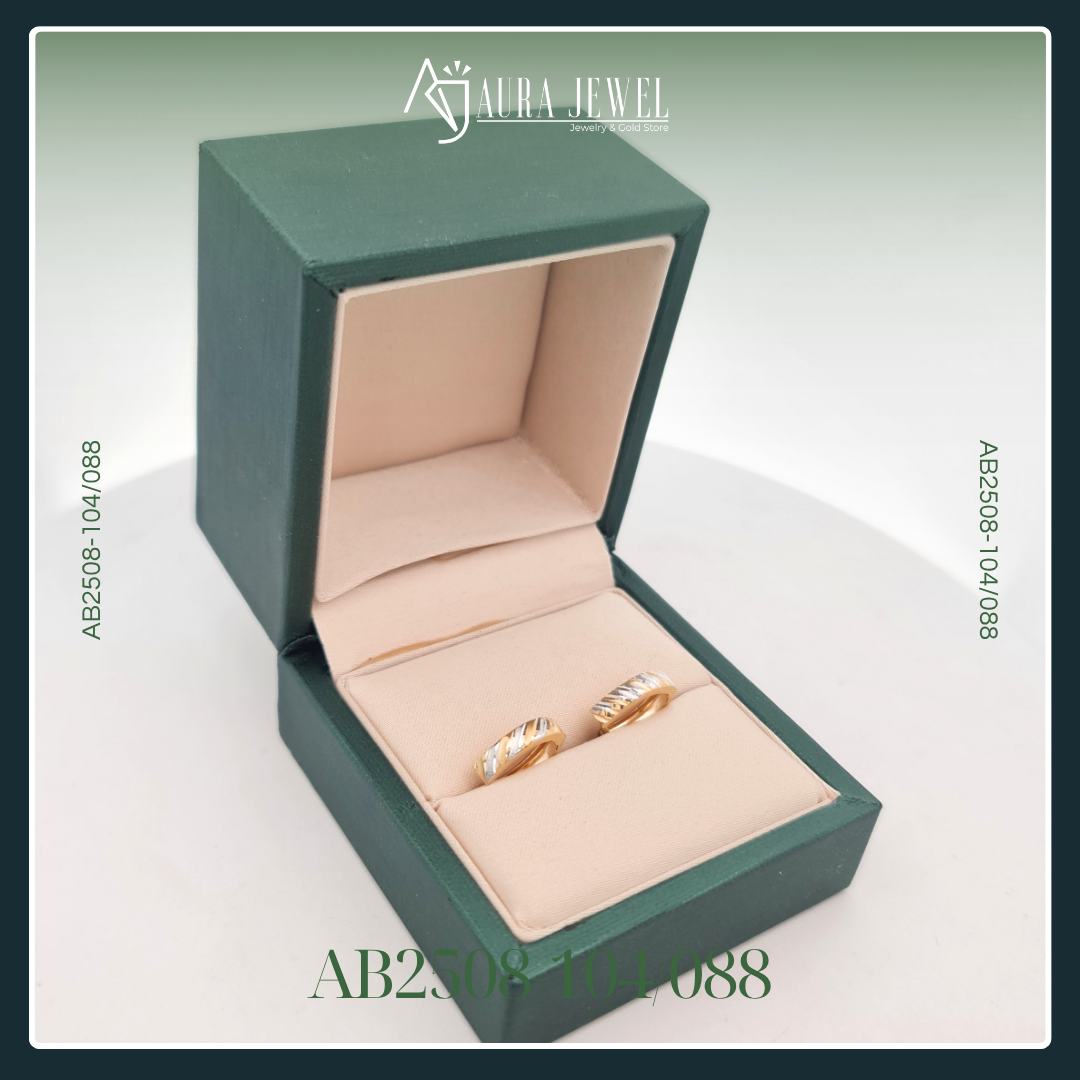 18 Karat Pawnable Two Tone Earring - Image 3