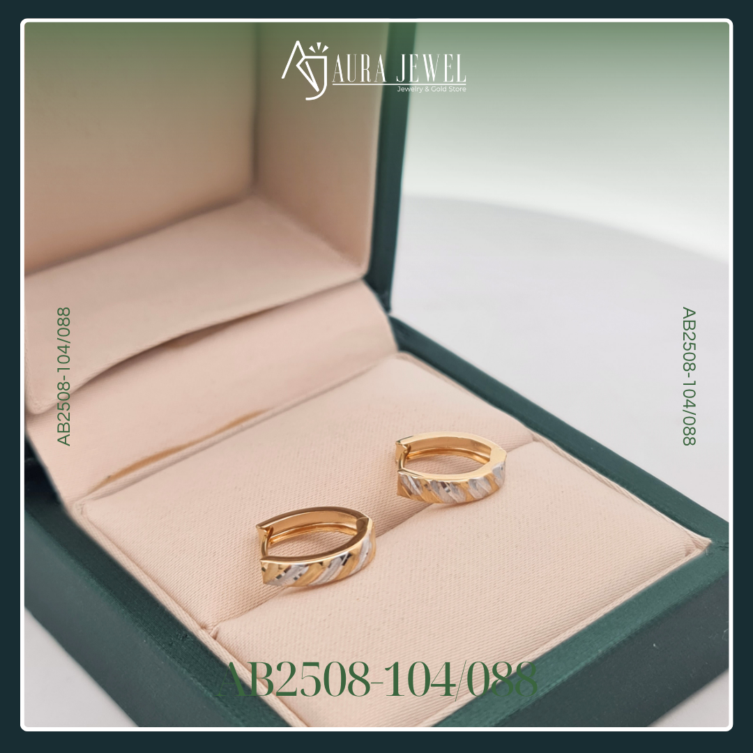 18 Karat Pawnable Two Tone Earring - Image 2